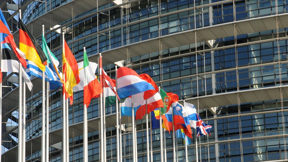 Ευρωκοινοβούλιο: Σφραγίστηκαν γραφεία στο πλαίσιο της έρευνας για το νέο σκάνδαλο δωροδοκίας