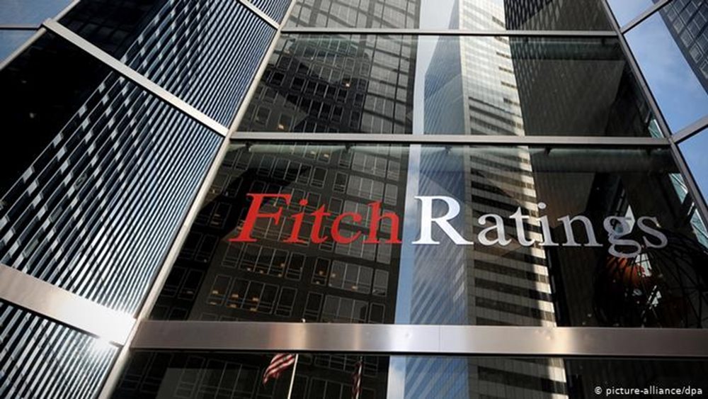 Ο οίκος Fitch προειδοποιεί 13 τουρκικές τράπεζες με επικείμενη υποβάθμιση