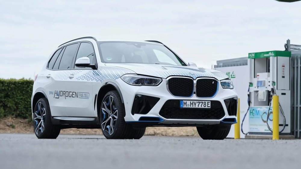 BMW: Ανακοίνωσε την παραγωγή αυτοκινήτου με υδρογόνο