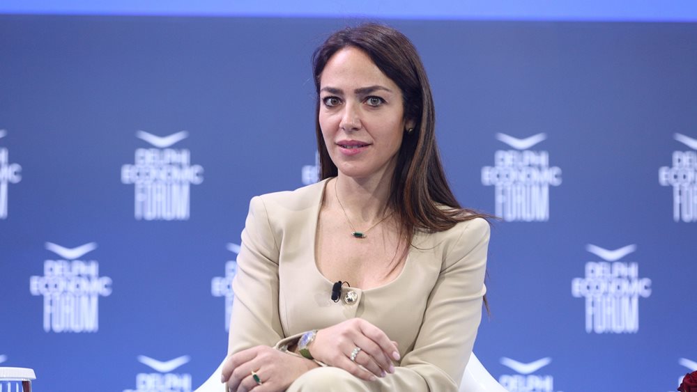 Η Δόμνα Μιχαηλίδου ανέλαβε καθήκοντα, θέτοντας ως προτεραιότητες το δημογραφικό πρόβλημα και τη στεγαστική κρίση