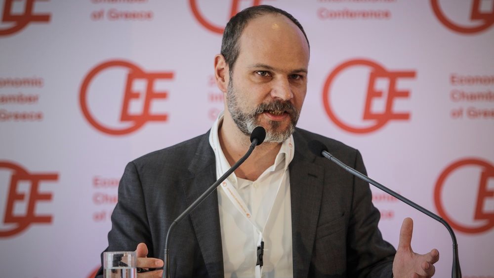 Καμπανάκι κινδύνου για να μην εκτροχιαστεί η οικονομική πολιτική από το Γραφείο Προϋπολογισμού της Βουλής