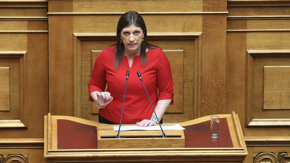 "Πυρά" Ζ. Κωνσταντοπούλου για Στ. Κασσελάκη: "Άσχετος, εγκάθετος, αδίστακτος"