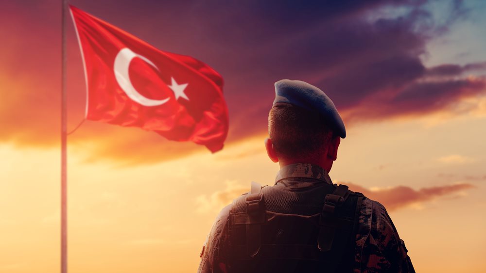 Τουρκία: Αποβολή αξιωματικών από τον στρατό προκαλεί σύγκρουση κεμαλικών – κυβέρνησης