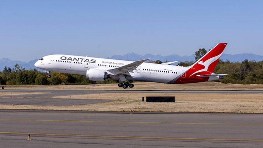 Qantas: Επιστροφή σε κερδοφορία μετά από 5 εξάμηνα