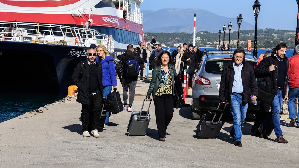 ΣΥΡΙΖΑ: Η σύναξη στις Σπέτσες, το στοίχημα και η επόμενη ημέρα