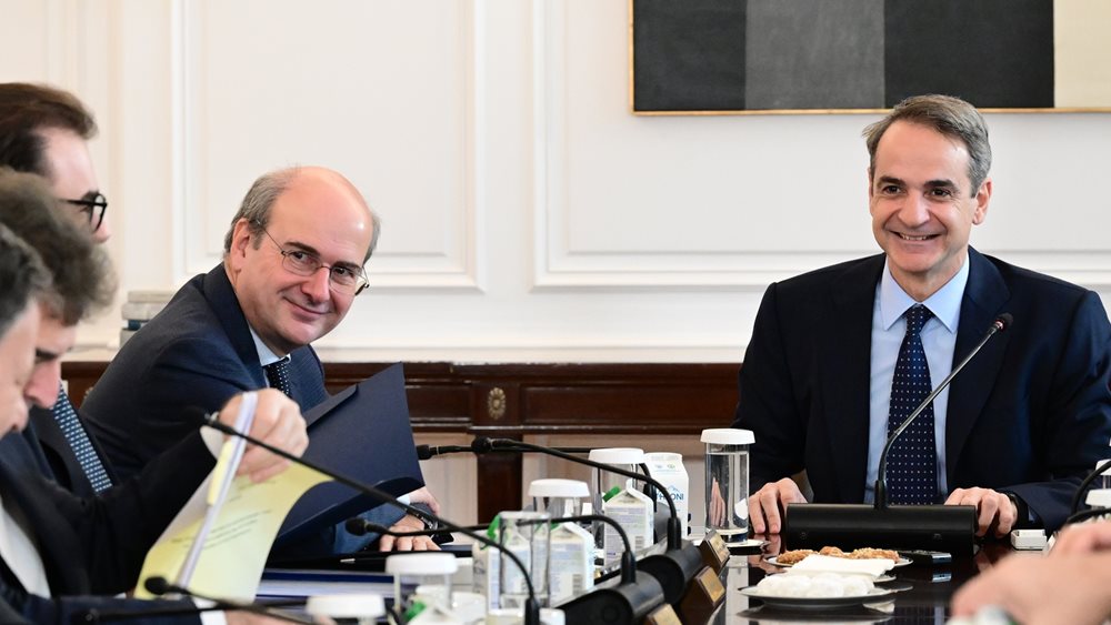 Η γραμμή άμυνας της κυβέρνησης για τις μάχες στη Βουλή