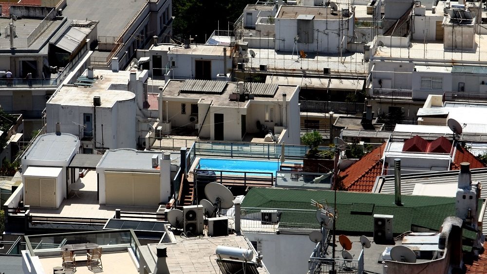 Παράνομες πισίνες αναζητεί η εφορία - Τις επόμενες μέρες τα πρώτα στοιχεία