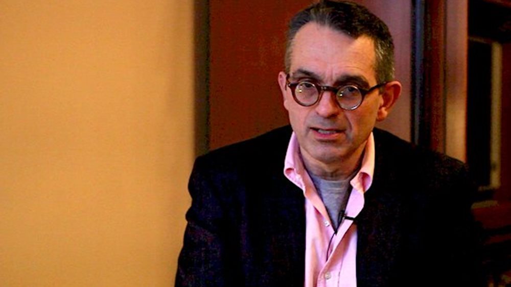 Κατά του &quot;μποναμά&quot; Τσίπρα ο Πολ Καζάριαν