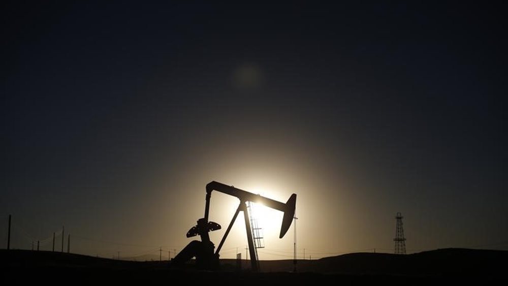 Reuters: Συνεργασία ΕΛΠΕ-Rosneft για προμήθεια πετρελαίου