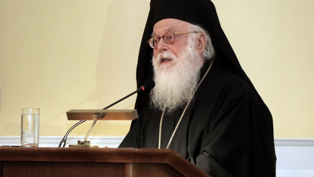 Αρχιεπίσκοπος Αλβανίας Αναστάσιος: Επιδεινώθηκε η κατάσταση της υγείας του - Τον &quot;Ευαγγελισμό&quot; επισκέφθηκε ο Κ. Μητσοτάκης
