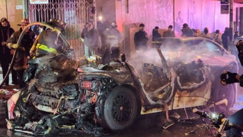 Γιατί να κάψεις ένα αυτόνομο αυτοκίνητο