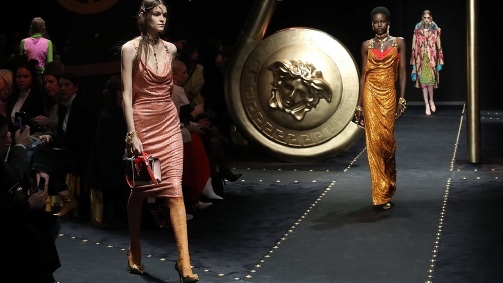 Η Prada εξαγοράζει τη Versace έναντι 1,25 δισ. ευρώ