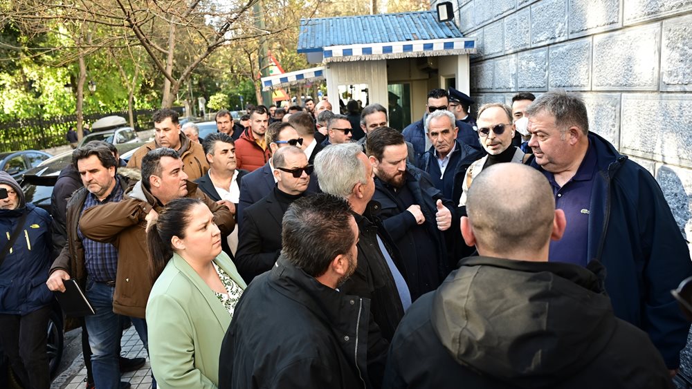 Σε εξέλιξη η κρίσιμη συνάντηση Κ. Μητσοτάκη - αγροτών στο Μαξίμου