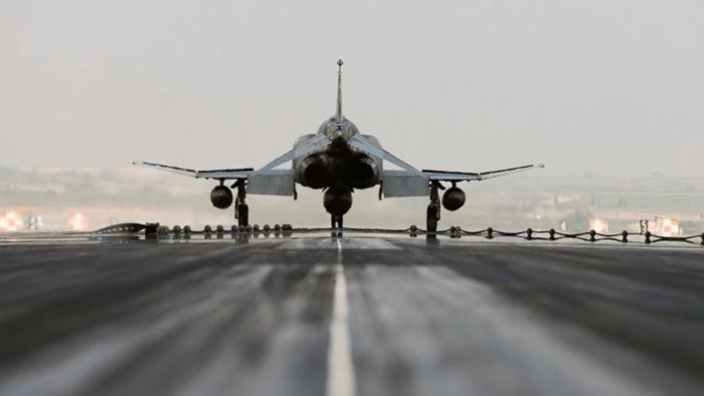 Κάτι &quot;τρέχει&quot; στη βάση του Incirlik: Αμερικανικά στρατιωτικά αεροσκάφη εθεάθησαν να αποχωρούν