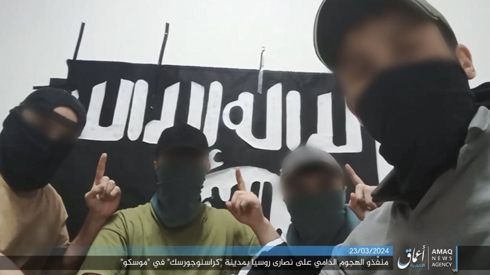 Αυτοί είναι οι δράστες του μακελειού στη Μόσχα, σύμφωνα με το Ισλαμικό Κράτος - Η φωτογραφία που διέρρευσαν