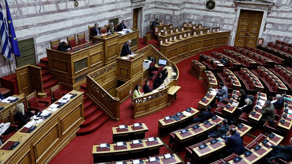 Μυρίζει &quot;μπαρούτι&quot; στη Βουλή: Αποφασίζεται η δίωξη Παπαγγελόπουλου για τη Novartis