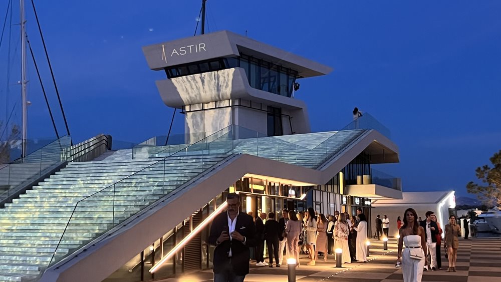 Astir Marina: Εγκαίνια για την πιο σύγχρονη μαρίνα της χώρας – Ποιοι είναι οι ένοικοι
