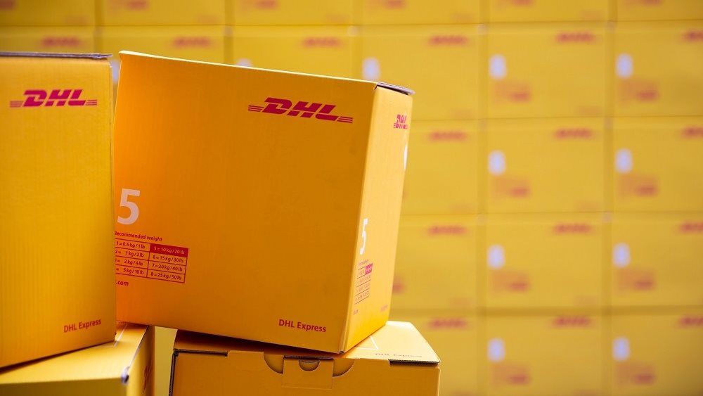 “Καμπανάκι” DHL στους πελάτες της για συνετή διαχείριση αποθεμάτων λόγω… Ερυθράς Θάλασσας