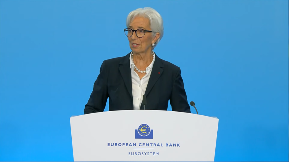 Λαγκάρντ: Έχει αυξηθεί η πιθανότητα της ύφεσης στην Ευρωζώνη
