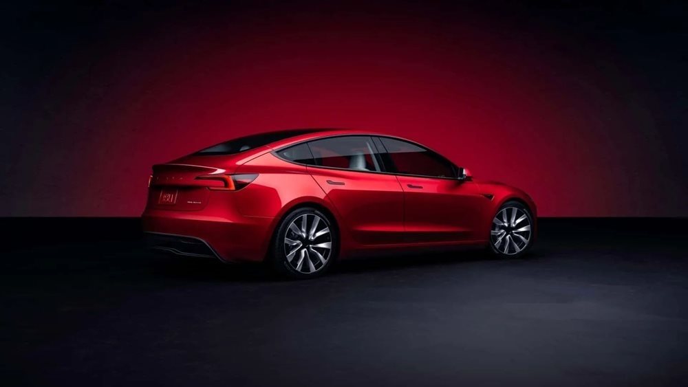 Tesla: Αύξηση τζίρου αλλά μεγάλη πτώση στα κέρδη
