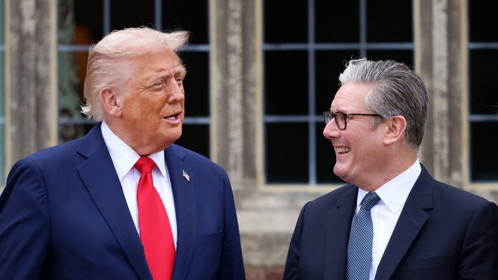 ΗΠΑ: Ακυρώνουν τους δασμούς σε βρετανικά φαρμακευτικά προϊόντα