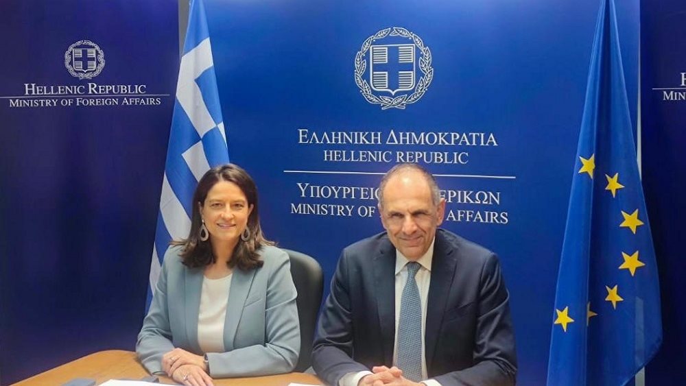 Γεραπετρίτης και Κεραμέως ενημέρωσαν τις ελληνικές διπλωματικές αρχές για την επιστολική ψήφο