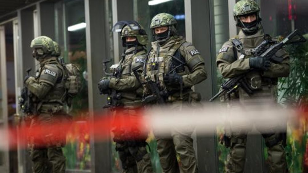 Δρακόντεια μέτρα ασφαλείας στην Ευρώπη για τους εορτασμούς της Πρωτοχρονιάς