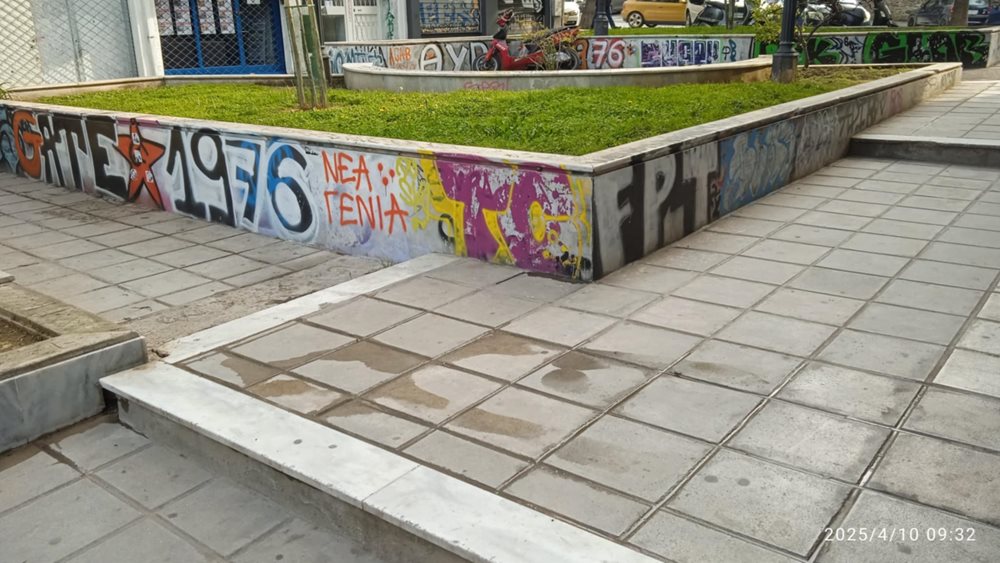 Θεσσαλονίκη: Τα χιλιοβανδαλισμένα μνημεία της Θεσσαλονίκης και οι πολίτες που αποκαθιστούν τις ζημιές