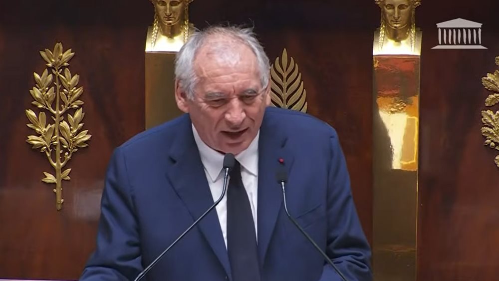 Παραιτήθηκε επίσημα ο Φρανσουά Μπαϊρού