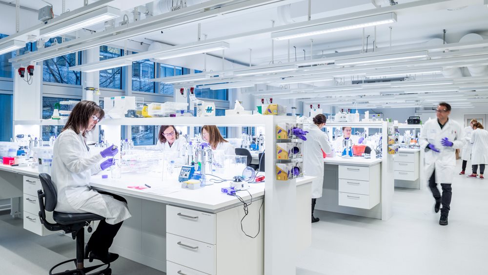 AstraZeneca: Συμφωνία για να προμηθεύσει την Ευρώπη με εμβόλιο για τον κορονοϊό