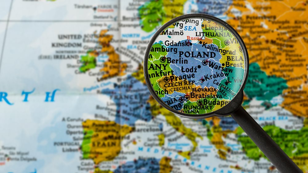 Η Πολωνία ανησυχεί τον Μακρόν