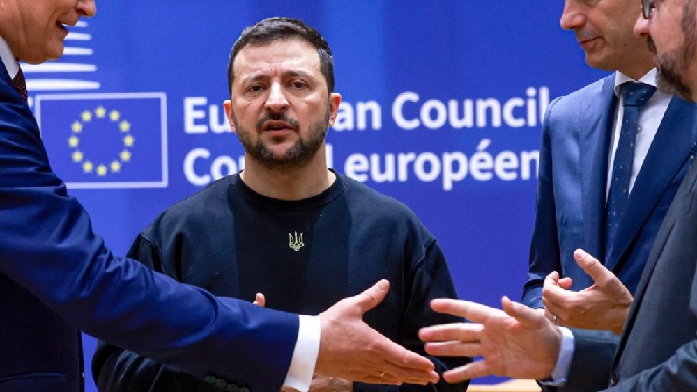 Β. Ζελένσκι: Το Κίεβο θα συνεχίσει τη μάχη με τη Ρωσία, ακόμη και χωρίς στήριξη των συμμάχων στο &#39;σχέδιο νίκης&#39;