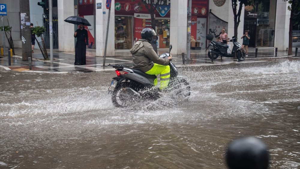 Ισχυρή καταιγίδα στην Θεσσαλονίκη