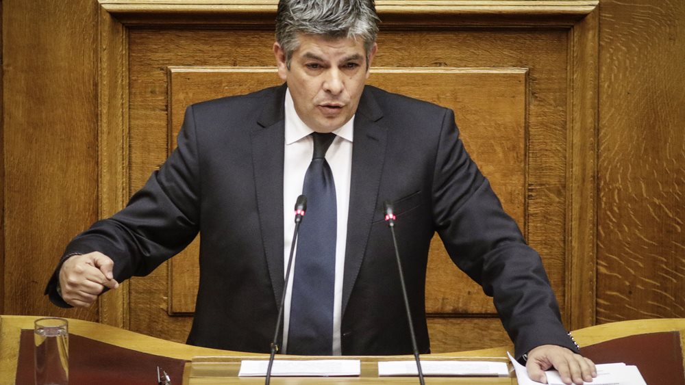 Θ. Παπαθεοδώρου: Δίνουν 252.000 για στέγαση προσφύγων σε χιονοδρομικό κέντρο