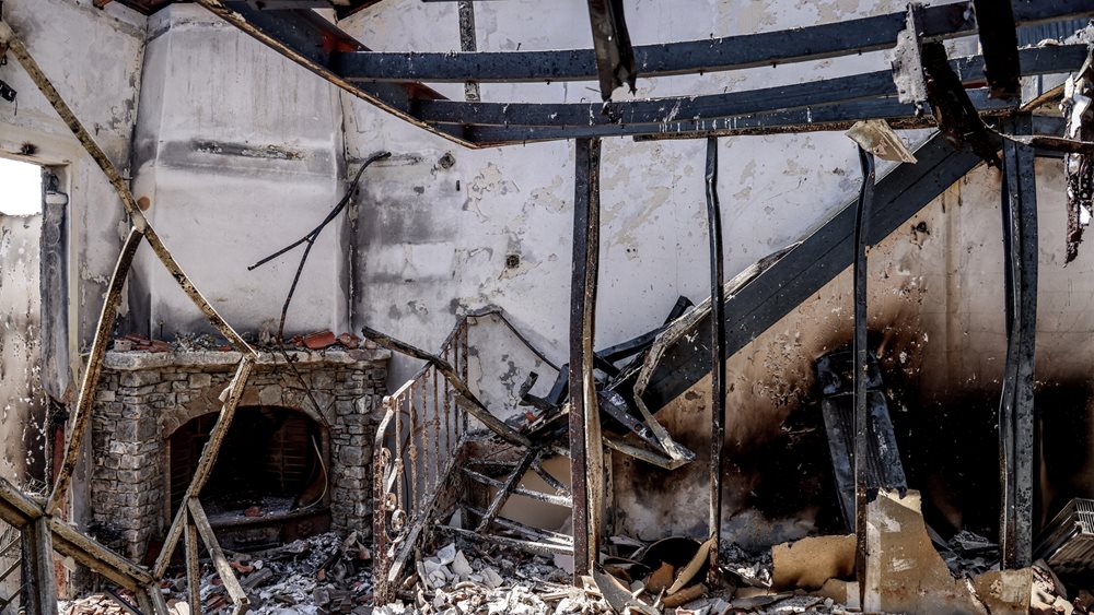Ξεκίνησαν οι αυτοψίες στις περιοχές που επλήγησαν από τις πυρκαγιές