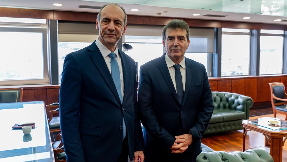 Συνάντηση Μ. Χρυσοχοΐδη με τον Κύπριο υπουργό Δικαιοσύνης: Στο επίκεντρο ενδοοικογενειακή βία και &quot;Panic Button&quot;