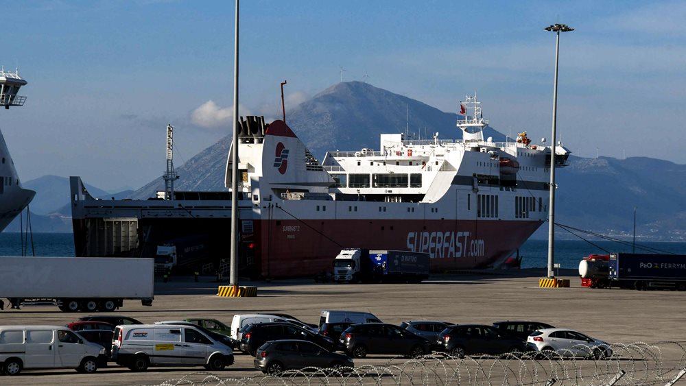 Φορτηγό παρέσυρε και σκότωσε 47χρονη ναυτικό στο λιμάνι της Πάτρας