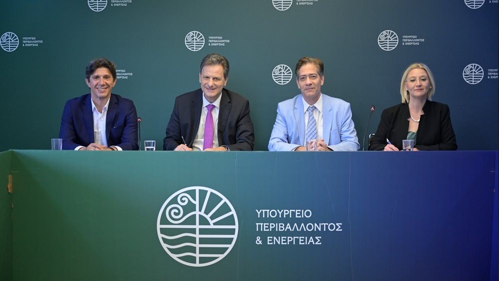 Καθιερώνεται σύστημα προειδοποίησης πλοίων για την έγκαιρη αναγνώριση μεγάλων, θαλάσσιων θηλαστικών