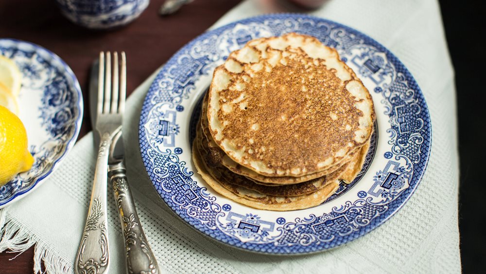 Υγιεινά pancakes με βρώμη και άρωμα λεμόνι