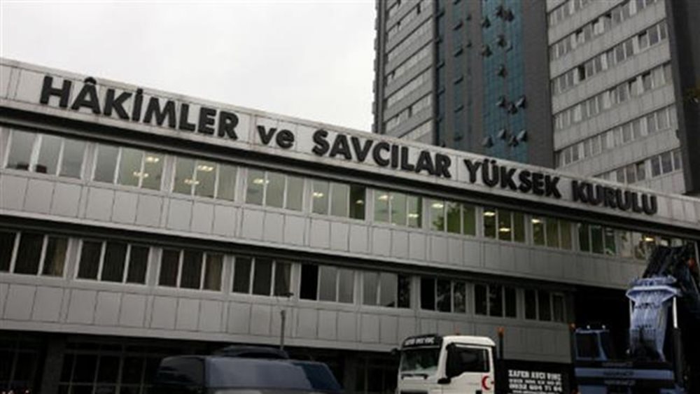 "Ξηλώνονται" 2.745 Τούρκοι δικαστικοί, ύποπτοι για δεσμούς με τους πραξικοπηματίες