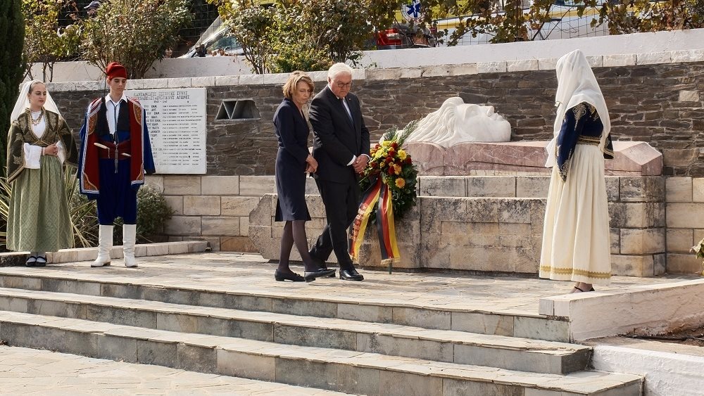 Σταϊνμάιερ από την Κάνδανο Χανίων: Ζητώ συγχώρεση στο όνομα της Γερμανίας για τα βαριά εγκλήματα