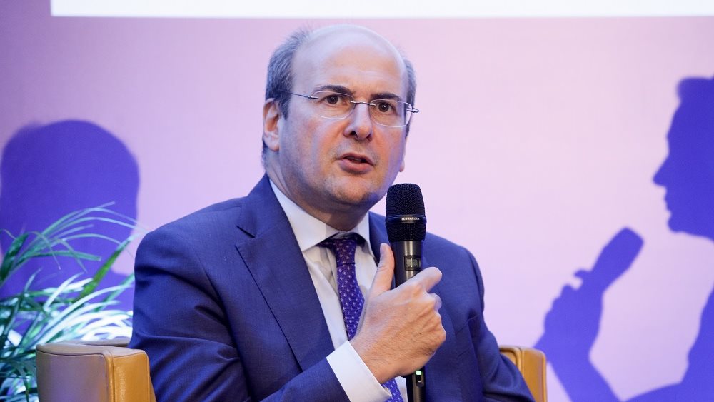 Δεσμεύσεις Χατζηδάκη για τη μονάδα ηλεκτροπαραγωγής της ΔΕΗ στην περιοχή των Λινοπεραμάτων