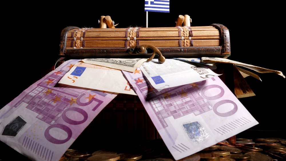 ΛΑΡΚΟ - ΕΛΠΕ: Δύο απίθανες ιστορίες συνδικαλιστικής τρέλας
