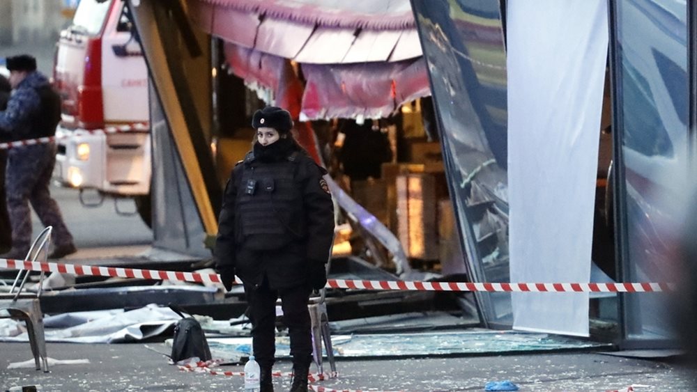 Αγια Πετρουπολη εκρηξη σε καφετερια
