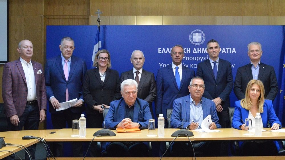 Σύμβαση αντιπλημμυρικών λουτρακίου 10.10.2024.jpg