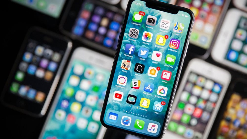 Κίνα: &quot;Βουτιά&quot; 72% στις εξαγωγές smartphones στις ΗΠΑ - Σε χαμηλό 14 ετών