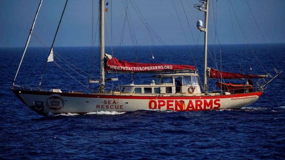 Η Μάλτα δέχεται τους 39 από τους 121 μετανάστες του πλοίου Open Arms
