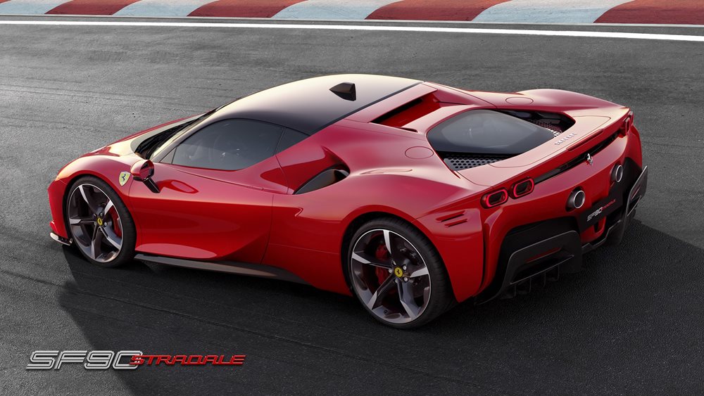Η Ferrari σταματάει την παραγωγή του πρώτου μοντέλου της που έμπαινε στην πρίζα