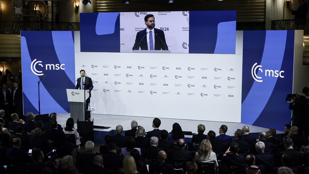 Σε συμπληγάδες Τραμπ και Πούτιν η Ευρώπη
