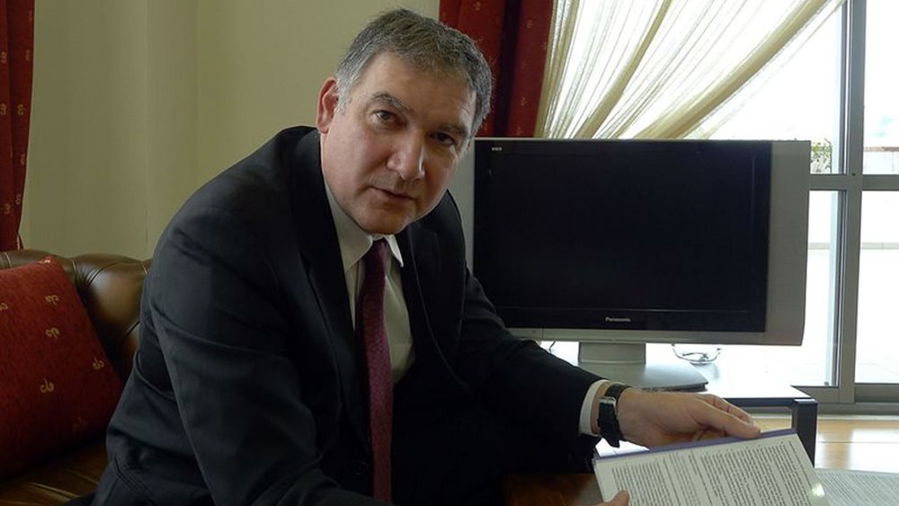 Ο σκανδαλώδης &quot;διωγμός&quot; του Έλληνα που είπε την αλήθεια